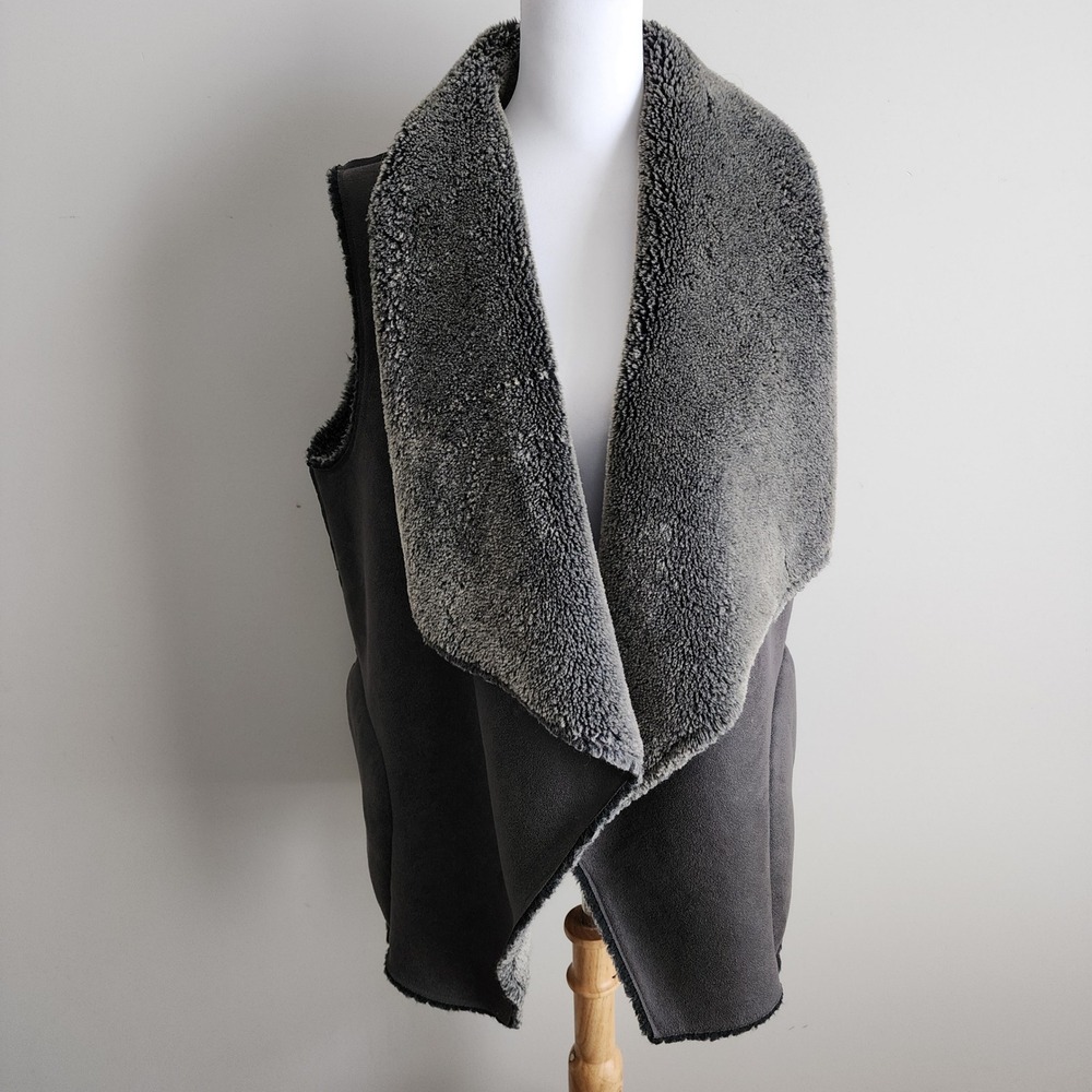Faux Suede Shearling Vest Womens Large Gray Open Front Drape Boho Mob Wife Layer